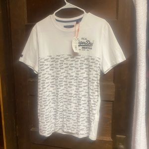 Mens Large superdry tshirt